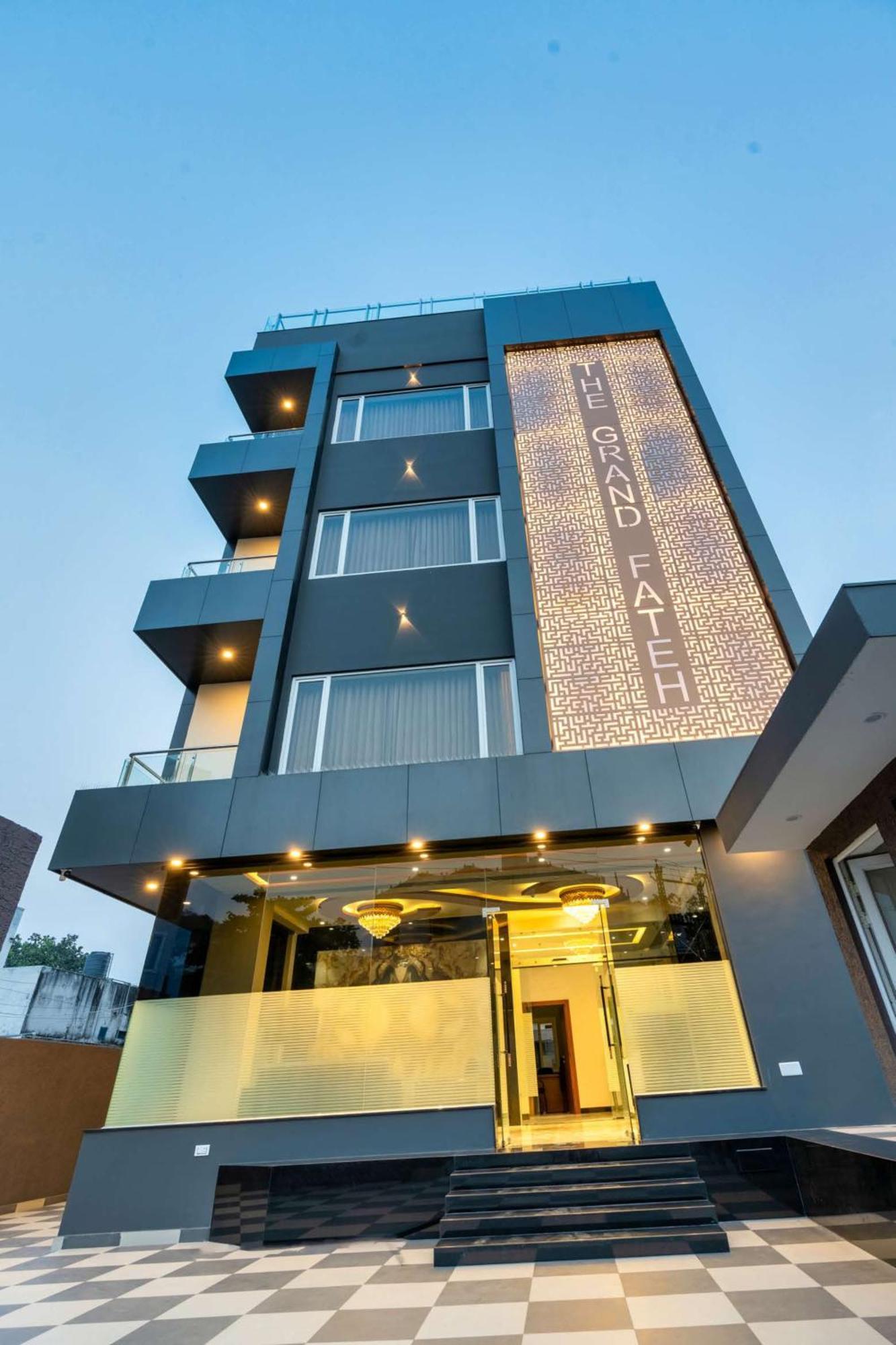 Hotel The Grand Fateh Udaipur Exterior foto